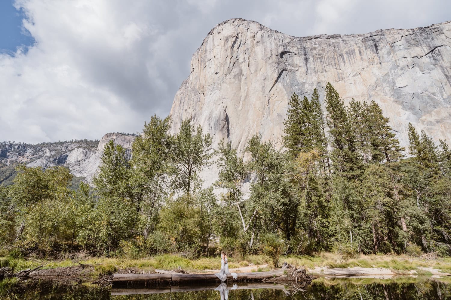 Brides by the Water for their Yosemite elopement.