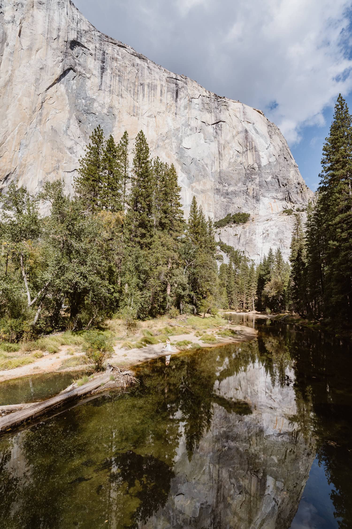 Brides by the Water for their Yosemite elopement.